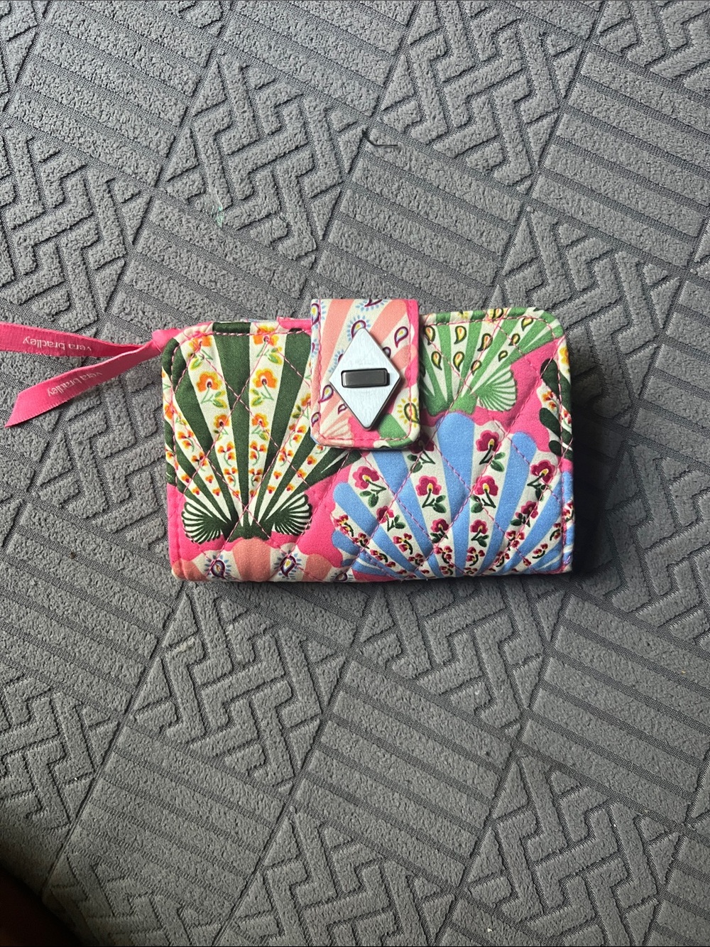 Vera Bradley Pink Multi Floral Fan Quilted Wristlet Wallet